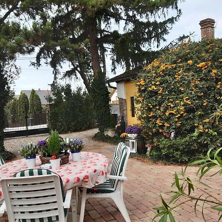 Villa-Magdi Vendeghaz Révfülöp المظهر الخارجي الصورة