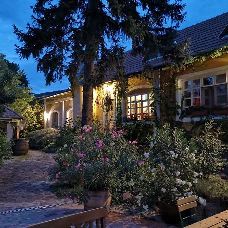 Villa-Magdi Vendeghaz Révfülöp المظهر الخارجي الصورة