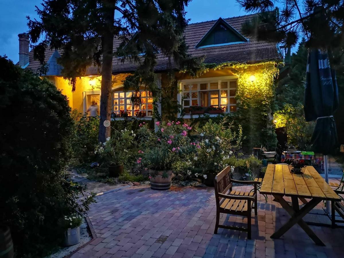 Villa-Magdi Vendeghaz Révfülöp المظهر الخارجي الصورة