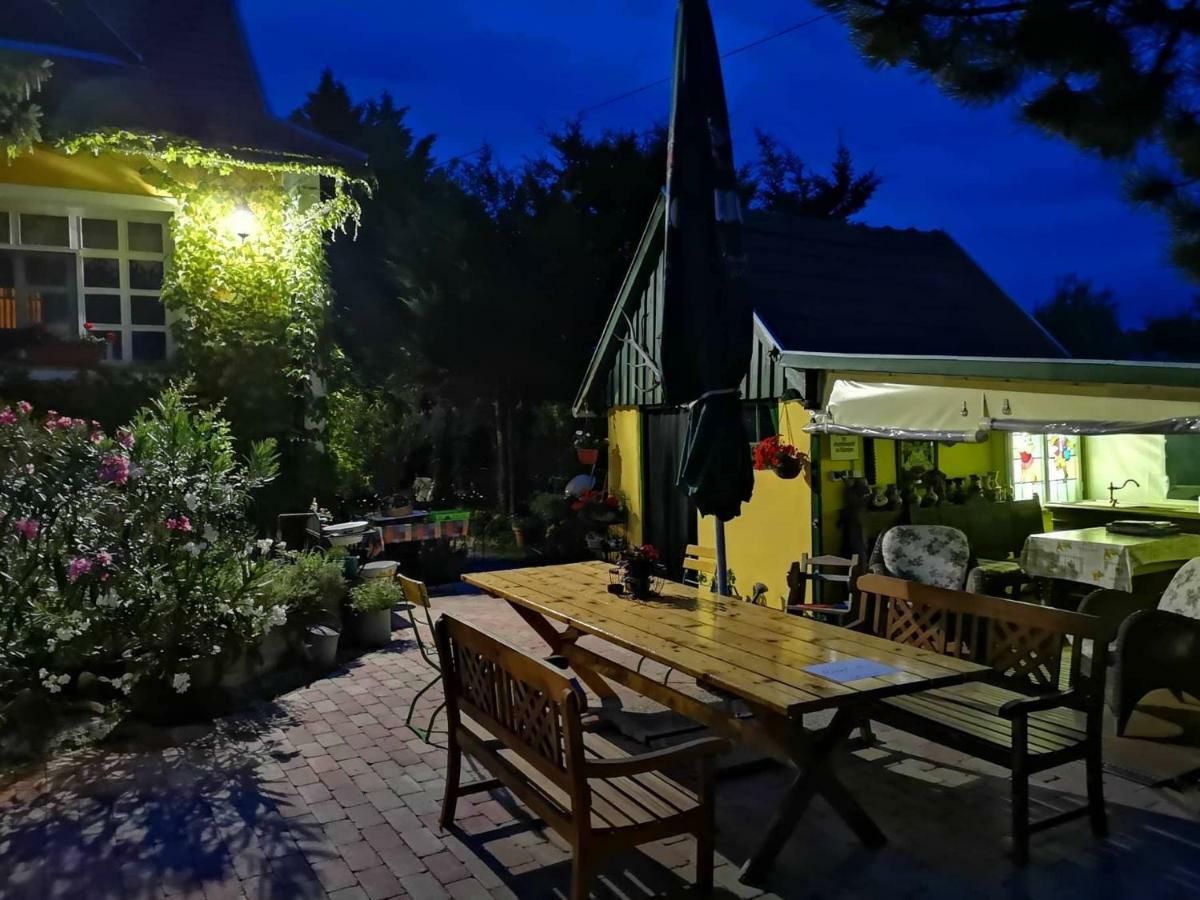 Villa-Magdi Vendeghaz Révfülöp المظهر الخارجي الصورة